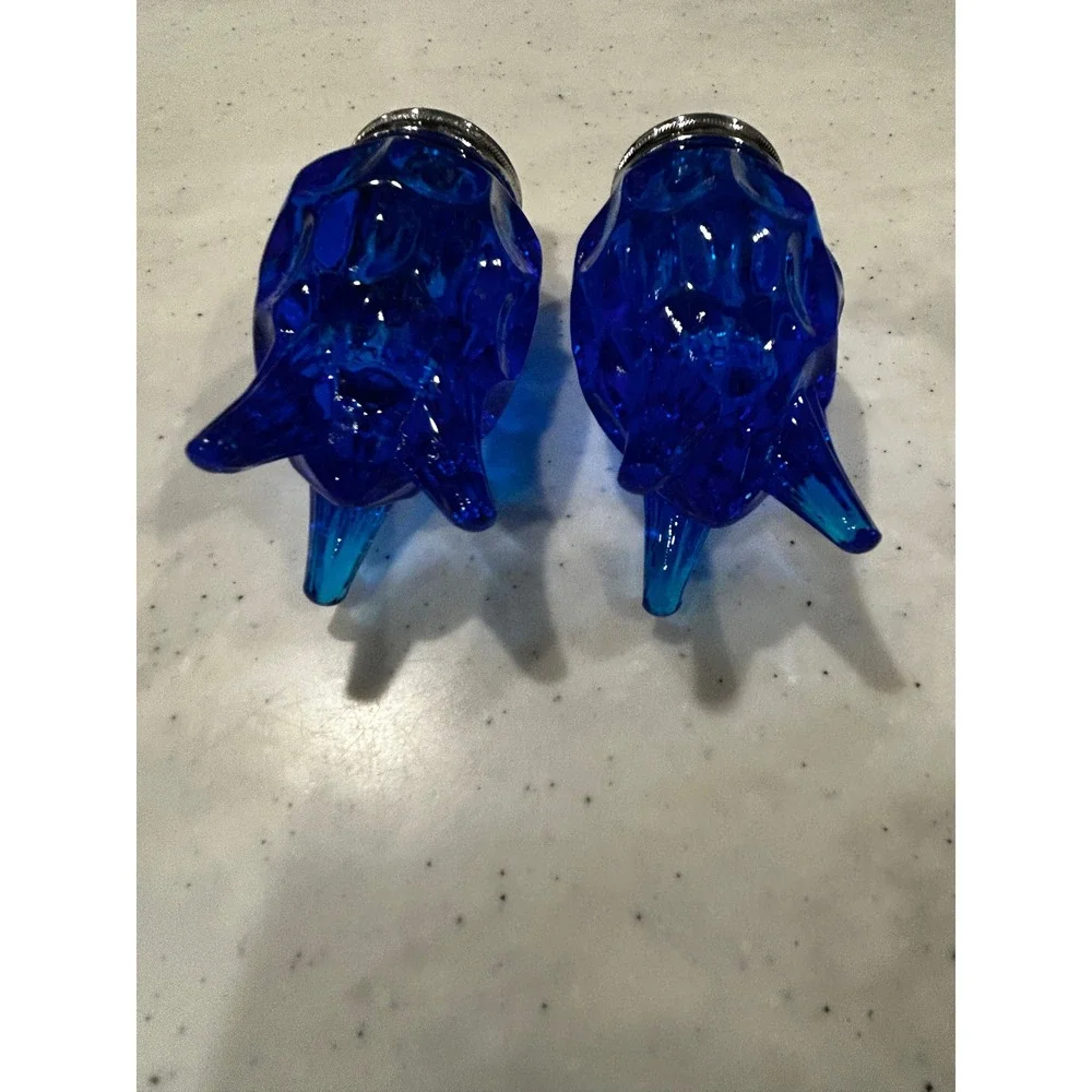 Vintage Cobalt Blue Glass Salt and Pepper Shakers Footed Thumbprint Pattern 4